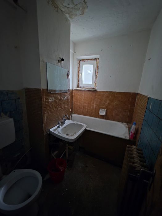 Apartament 2 camere de vanzare