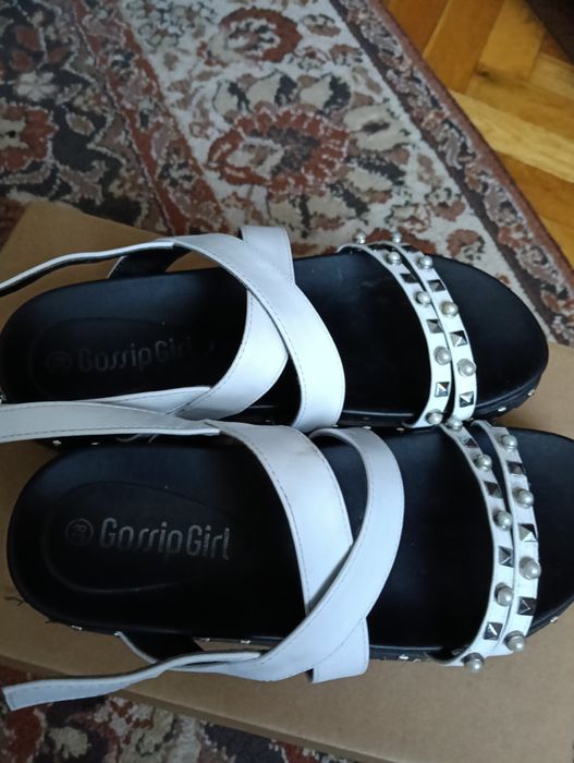 Бели Дамски сандали