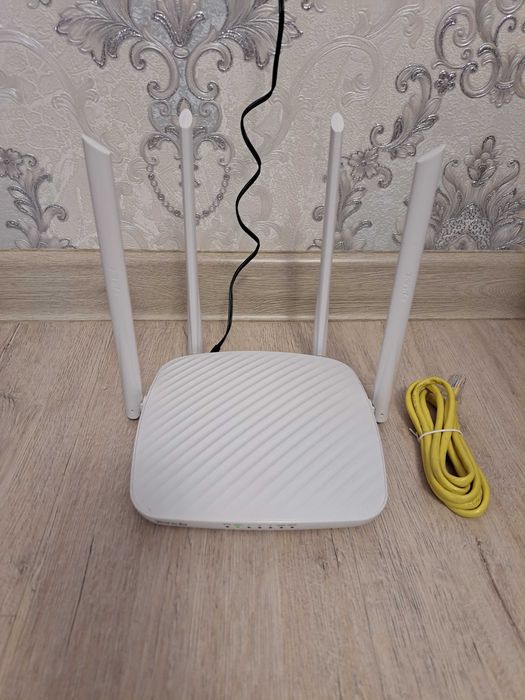 Wi-Fi роутер Tenda F9