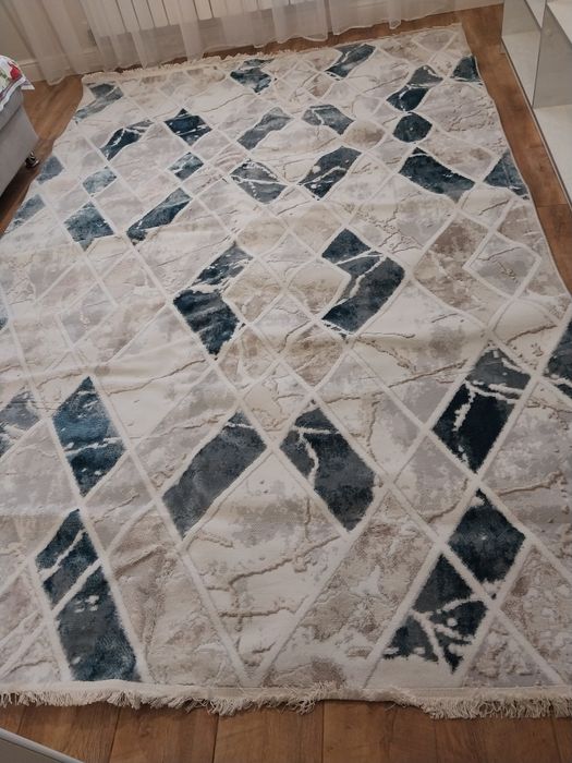 Продаю новый ковёр