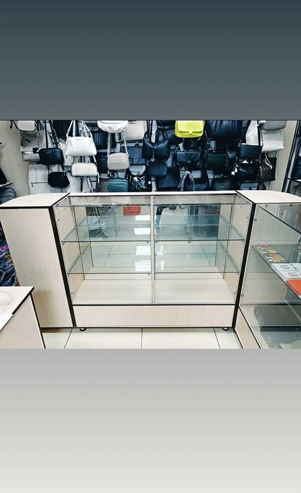 Продам торговые витрины