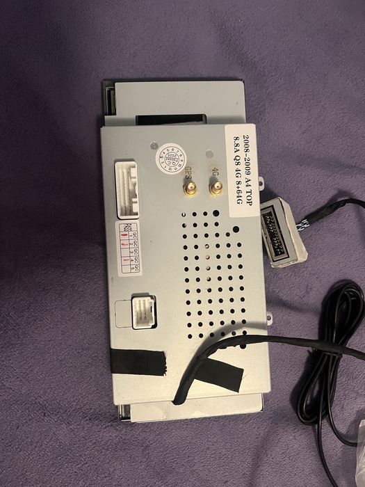 Navigatie Android NOUǍ/Nefolosita Audi B8 - kit compet- 8.8 inch