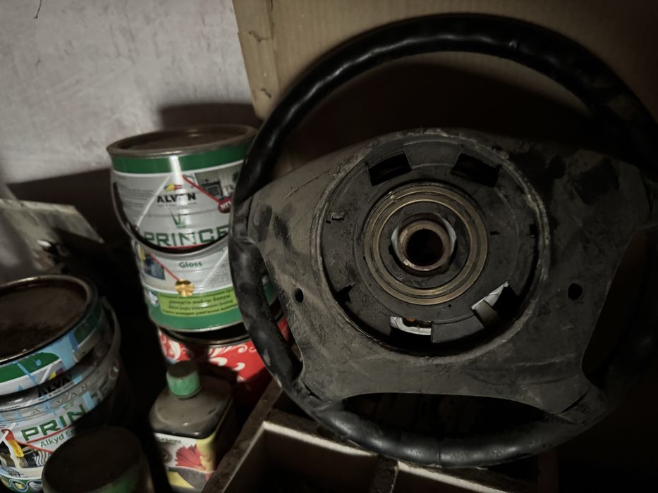 Руль мерседес 124