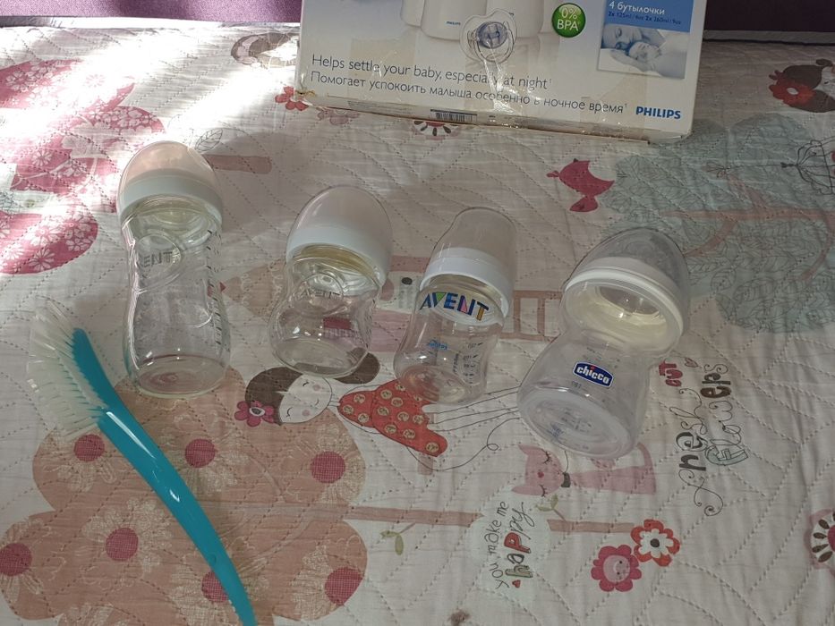 Бутылочки для кормления avent  chicco