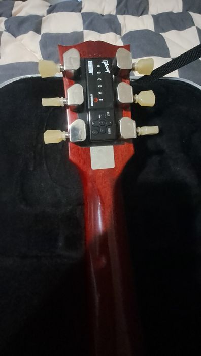 Юбилейна китара Gibson limited edition SG