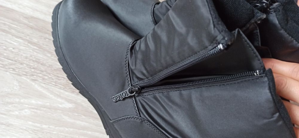 Cizme dama waterproof noi cu eticheta