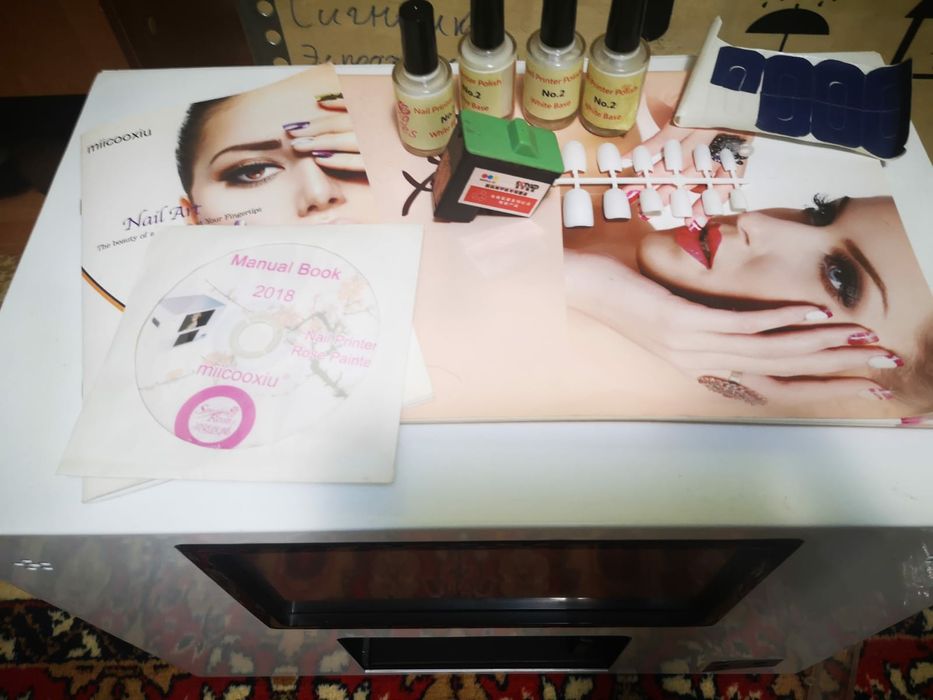 Продам профессиональный принтер для ногтей