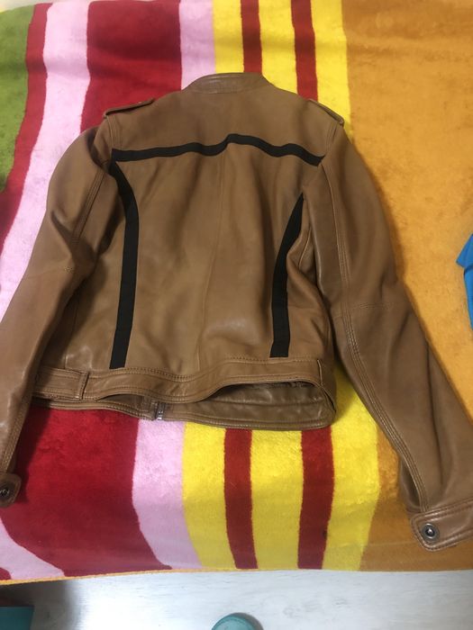 Кожено яке в кафяво