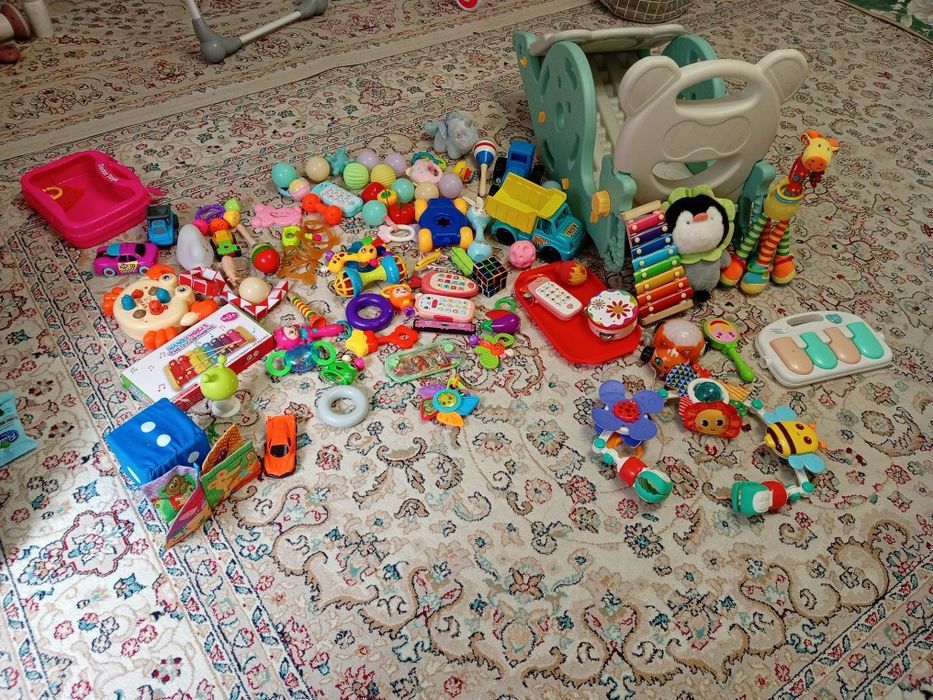 Продам детские игрушки