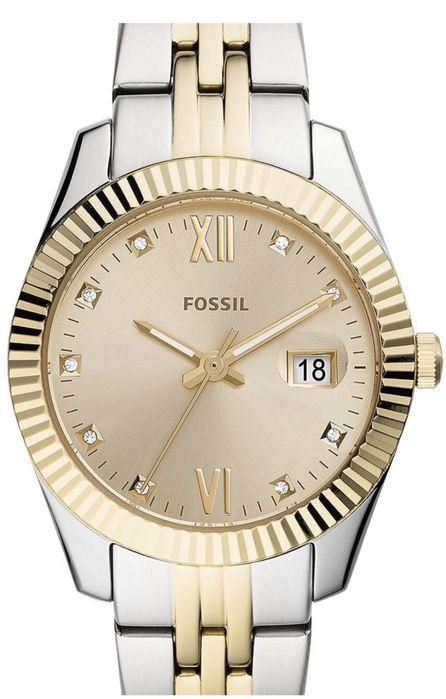 Часовник Fossil сребърно-златно