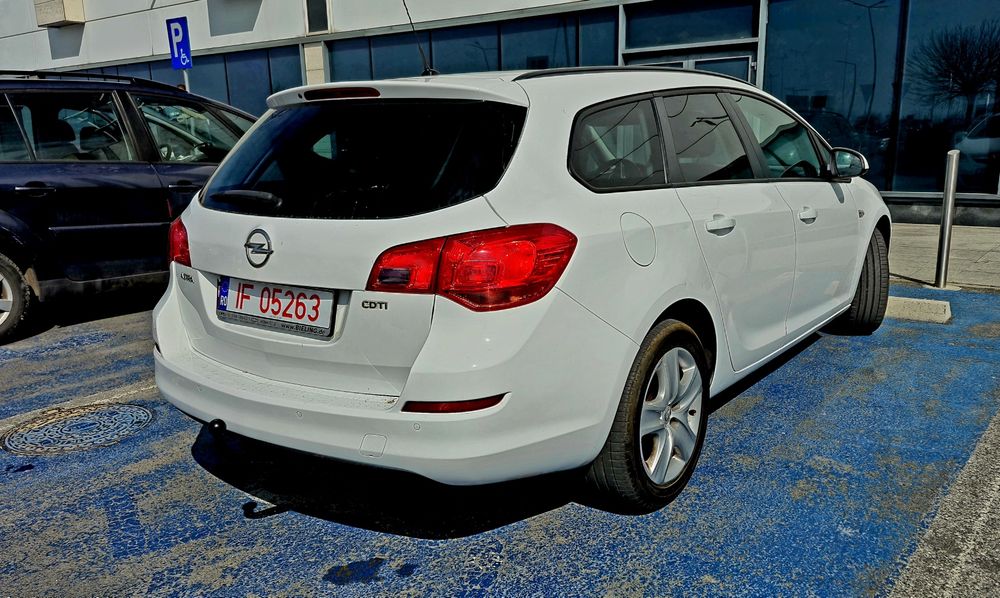 OPEL Astra 2011 — imagine 2