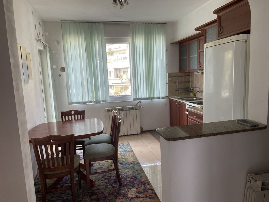 Продава се Тристаен апартамент в Перник, Център - 100 кв.м за 1400 €/кв.м - Снимка #2