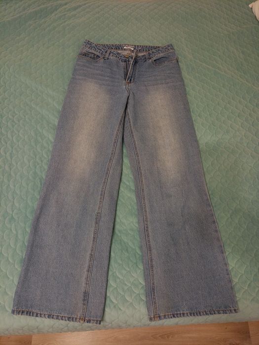 Продаю джинсы голубые