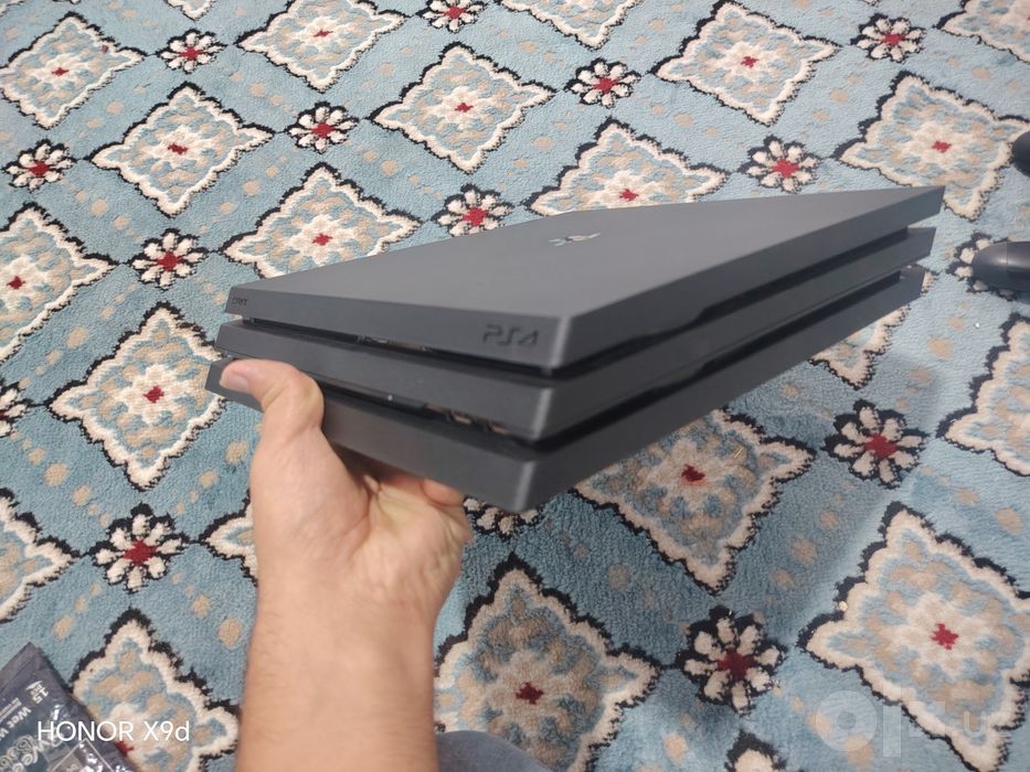 PlayStation 4 Pro 1TB