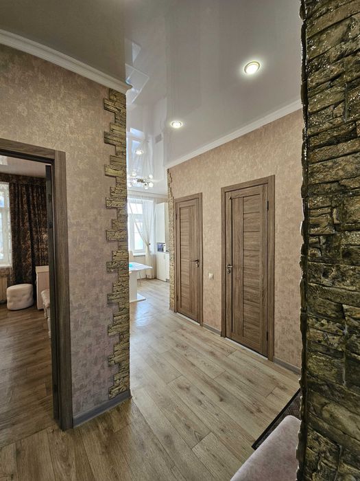 Шикарная 2х. Чехова 55 (Кирова)