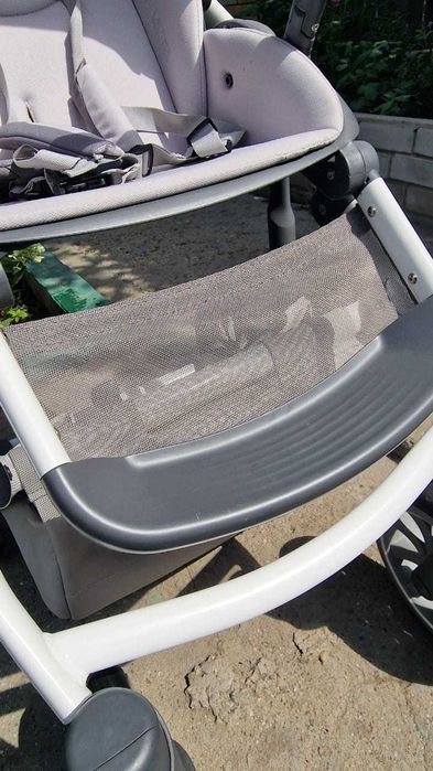 Продам детскую коляску 3в 1