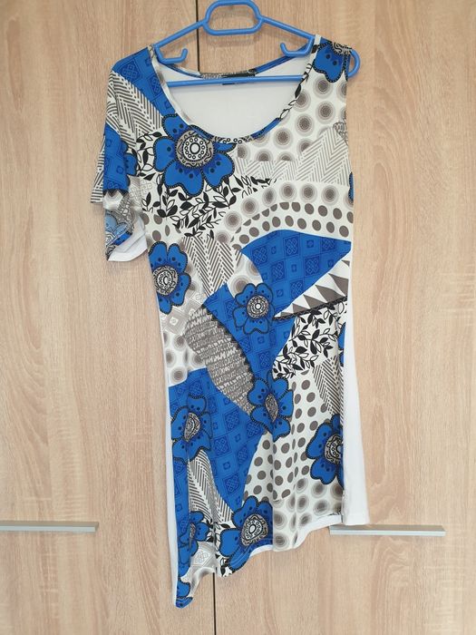 Vand 4 rochițe (toate la 40 de lei)