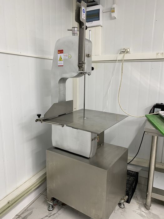 Ленточная пила для мяса и рыбы