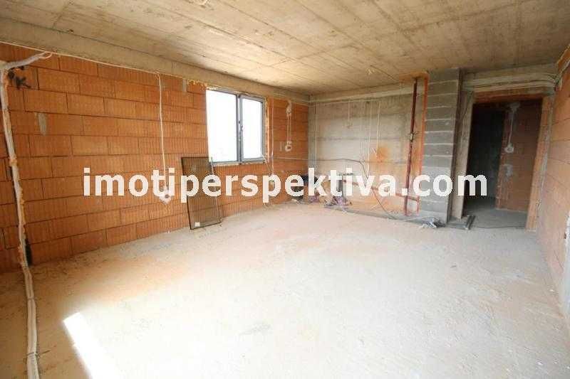 Продава се Тристаен апартамент в Пловдив, Христо Смирненски - 104 кв.м за 970 €/кв.м - Снимка #1