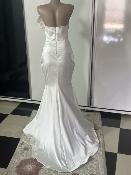 Rochie de mireasa marimea S-M