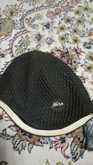 Продам шапочки для плавания