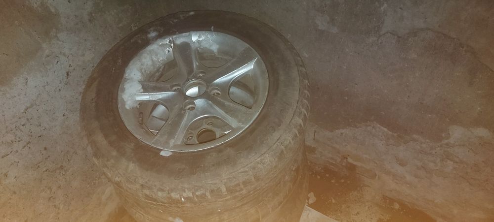 Продам запчасти ауди 80 б3