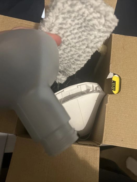 Уред за почистване на прозорци WV 2 Premium Black  -  нов, с кутия