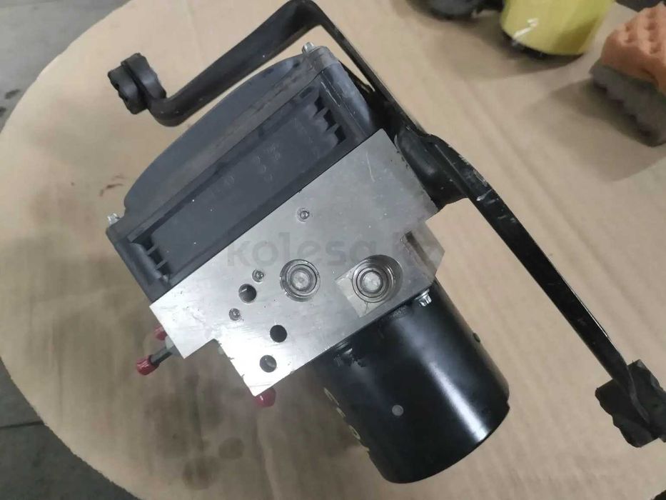 Блок abs BMW x5.x6 e70.e71