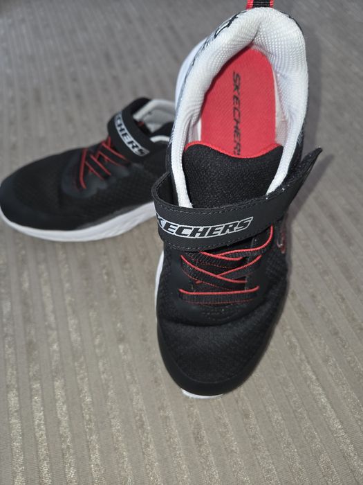 Маратонки Skechers