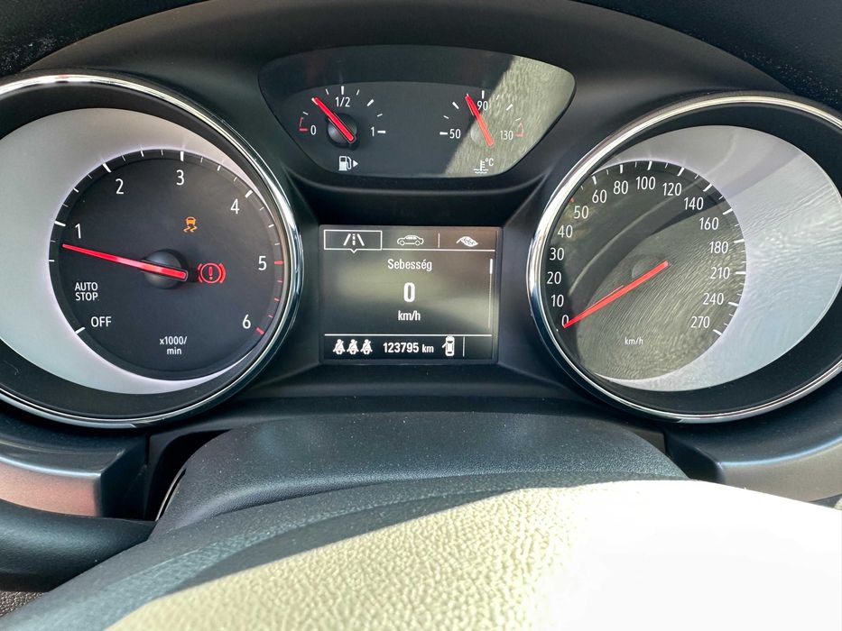 Opel Astra K 2017 1.6CDTI cu doar 123000 km