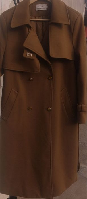Ayollar palto, M razmer, karamelli rang,