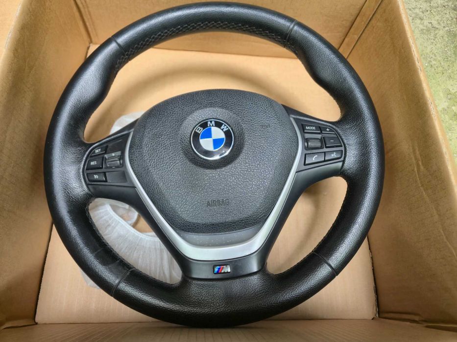 оригинален волан за bmw f30 като нов!