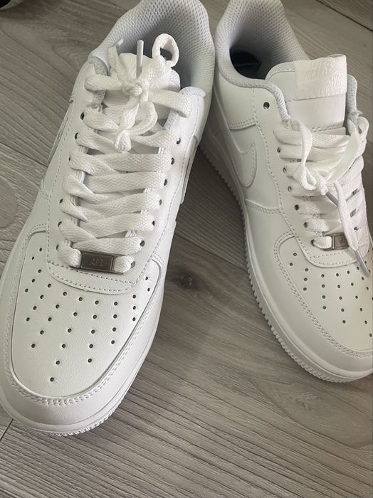 Adidasi nike , nou cu eticheta