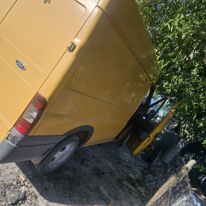 Ford Transit на части
