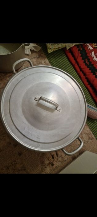 Продам кастрюли, 40, 20, 3л