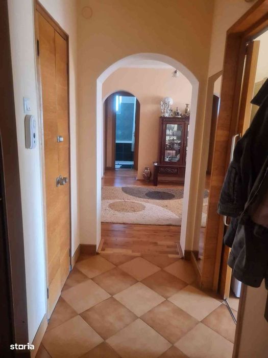 APARTAMENT 3 CAMERE 62 MP Hunedoara Str Caprioarei Nr 2 Bloc X1