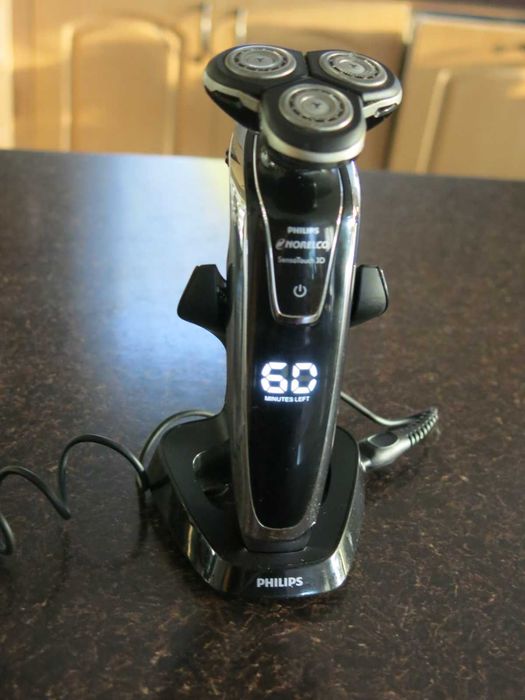 Безжична електрическа самобръсначка Philips Norelco SensoTouch 3D