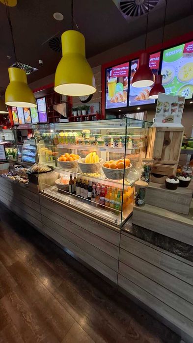 Продавам обзавеждане и оборудване за кафе