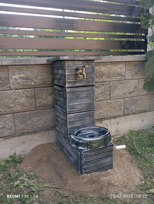 Fântânițe decorative din ciment alb