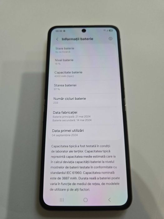 Samsung Flip 6, 12 GB memorie, 256 gb, baterie 97%