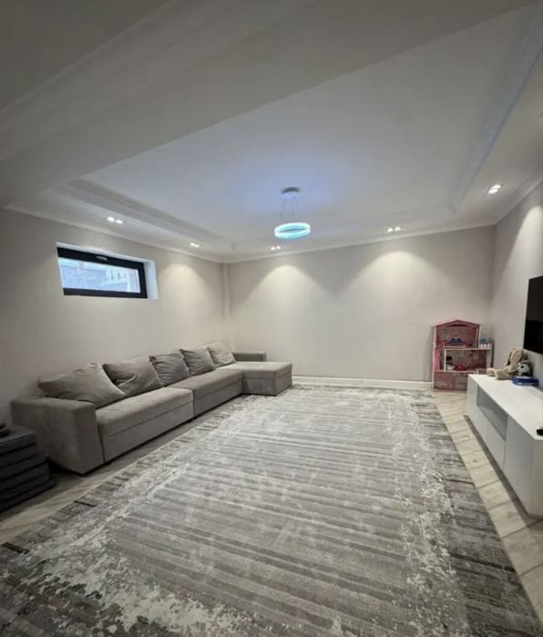 Продам диван срочно