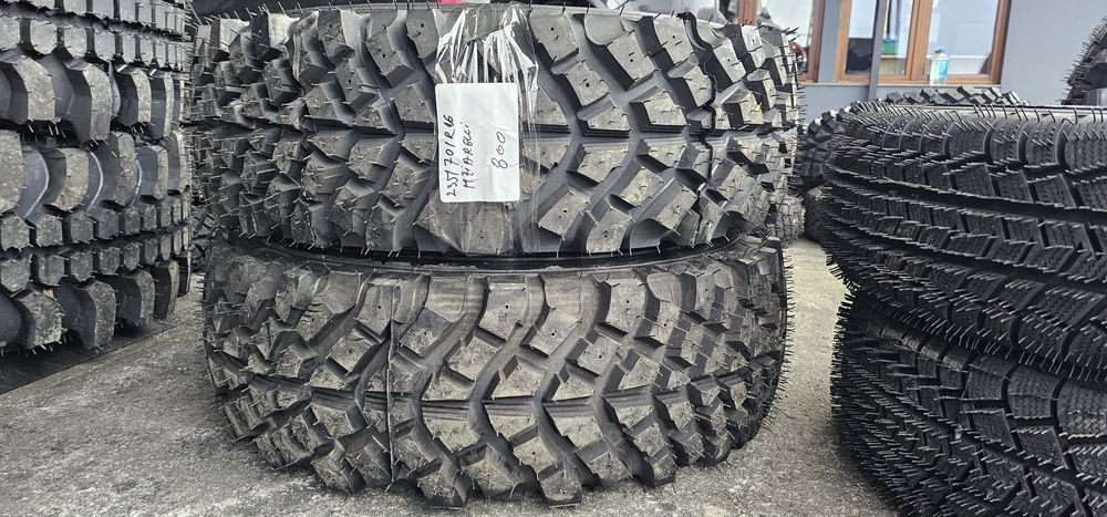 235 70 R 16 Off-road M.Ziarelli