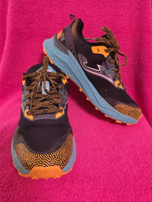 Vand adidași trail running 600g (joma tundra 41)