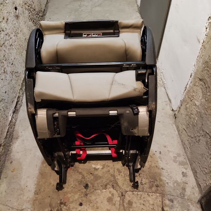 Седалка за Пежо 807 ; С8