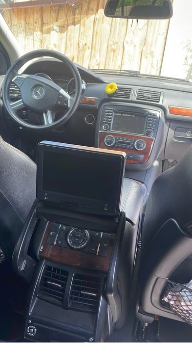 Vand mercedes R-class ,tel 0721180368