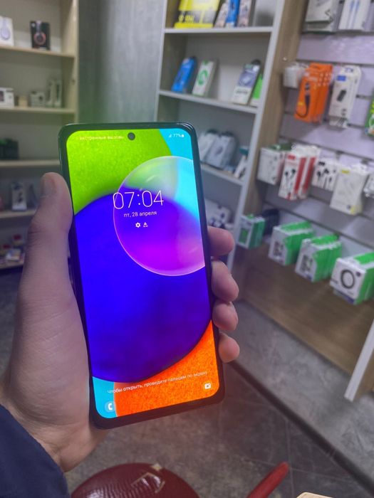 Самсунг А52/256 гига память