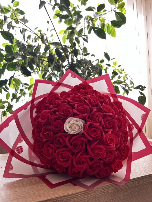 Buchet 55 trandafiri de sapun