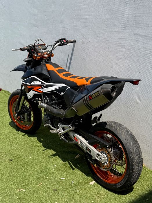 Vând KTM 690 SMCR