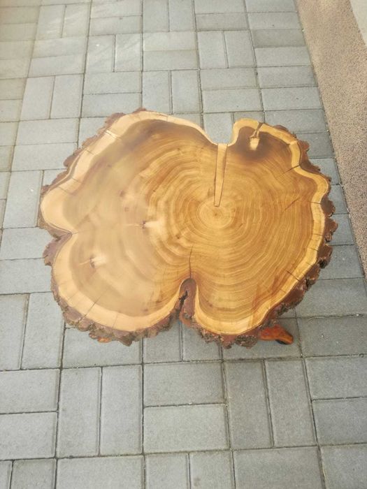 Masuta rustica din lemn