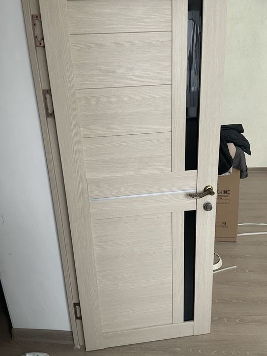 Есік Двери.